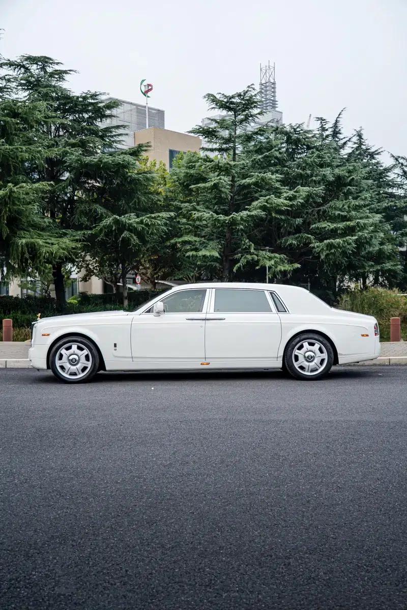 2006 Phantom 6.7L Extended Wheelbase (EWB) — миниатюра 3