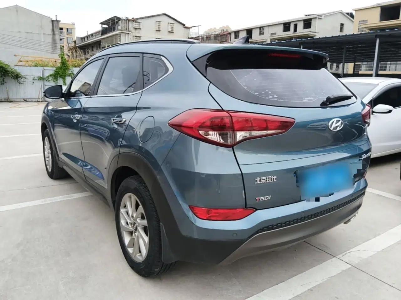 Hyundai Tucson 2015 1.6T Dual-Clutch Two-Wheel-Drive Smart Model — миниатюра 4