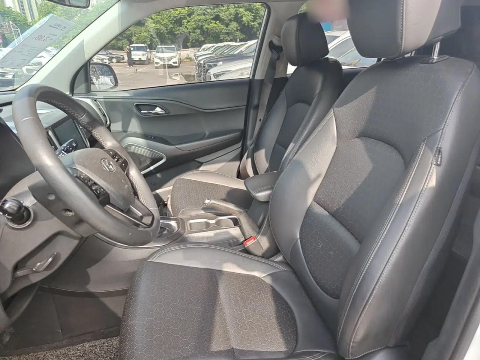 Hyundai ix35 2018 2.0L Automatic 2WD Zhiyong·Changxiang Edition — миниатюра 17