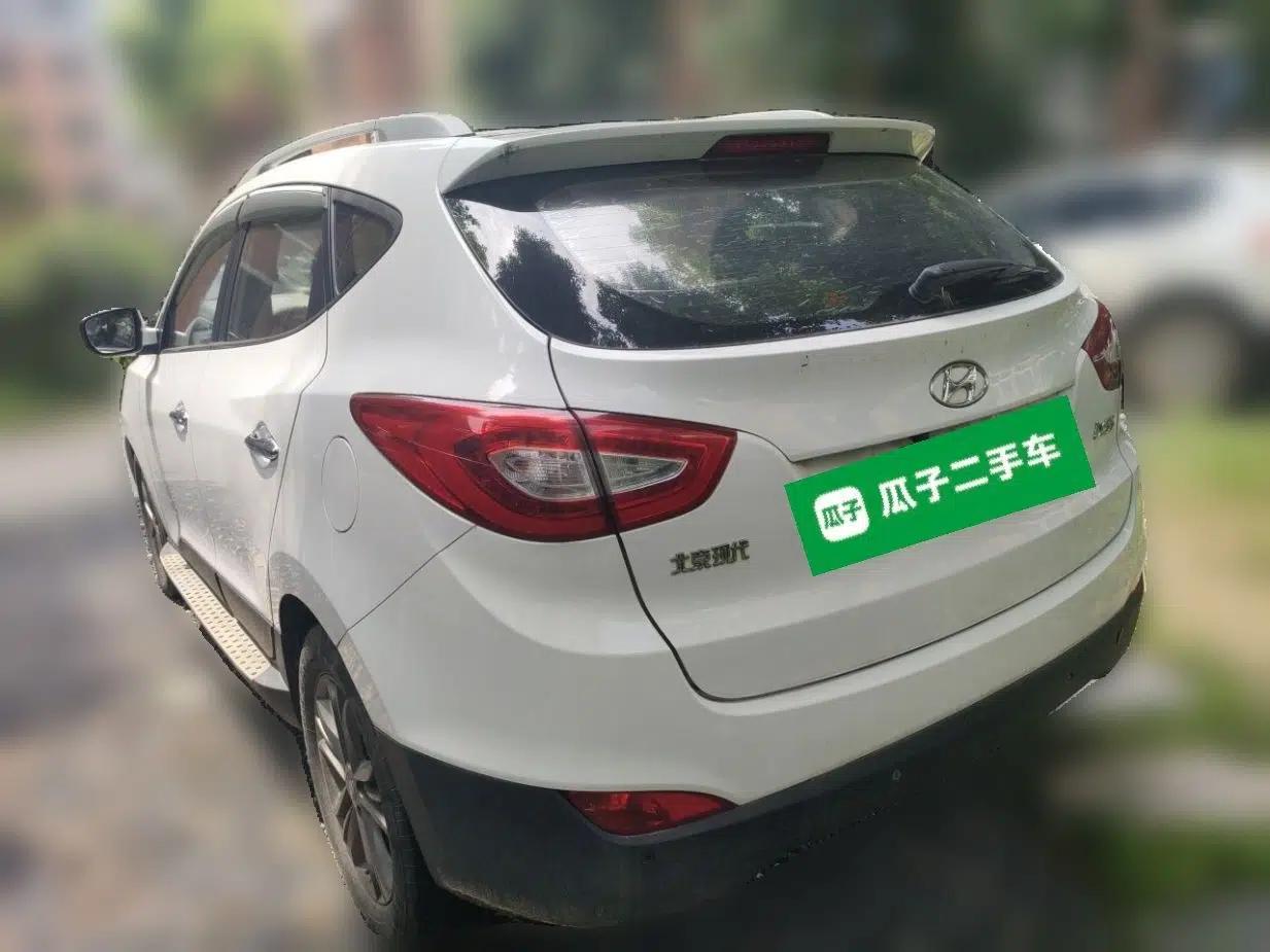 Hyundai ix35 2015 2.0L Automatic 2WD Smart Type China IV — миниатюра 4