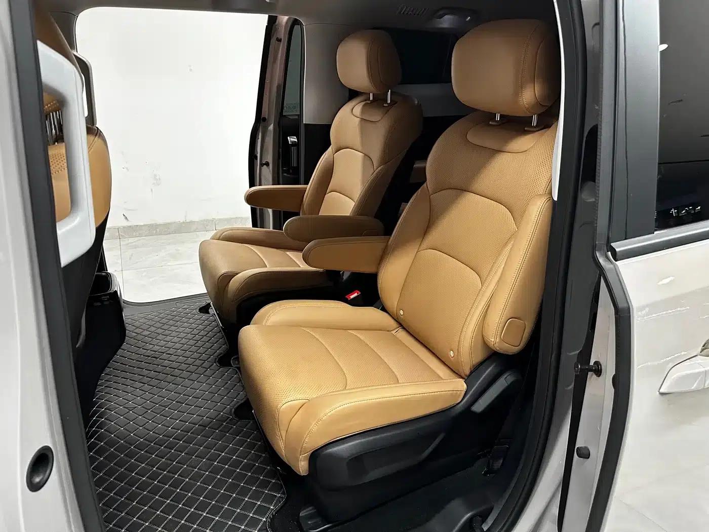 Starlight 730 2025 1.5T CVT Elite — миниатюра 8