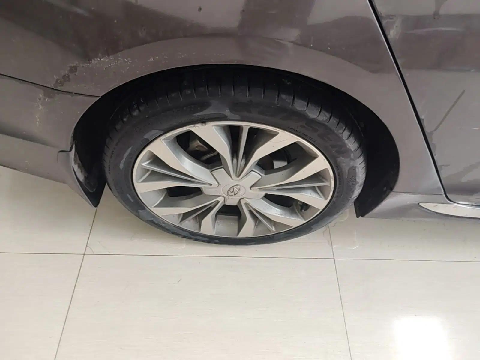 Hyundai Sonata 2015 1.6T DLX Prestige Model — миниатюра 11