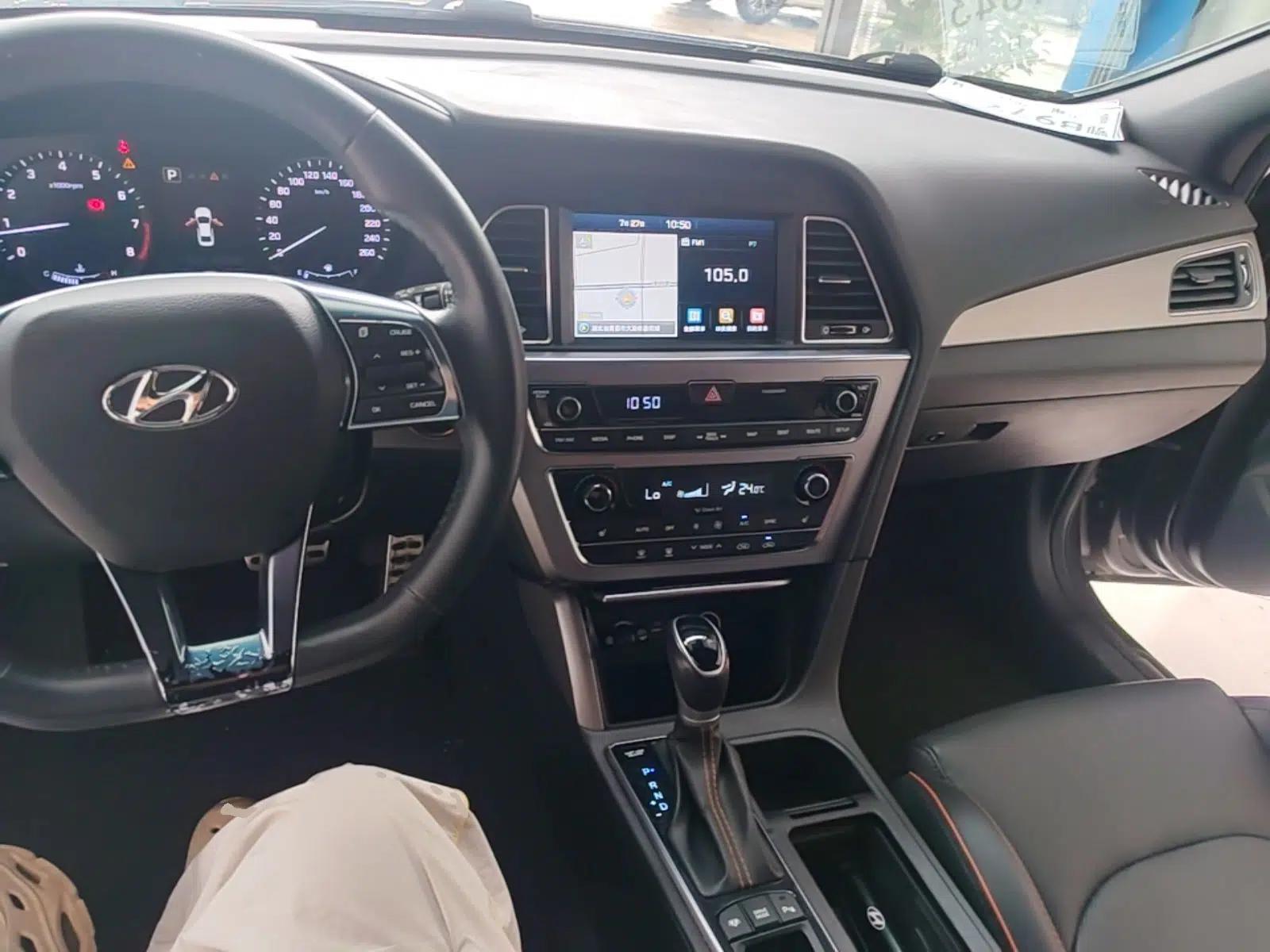 Hyundai Sonata 2015 1.6T DLX Prestige Model — миниатюра 12
