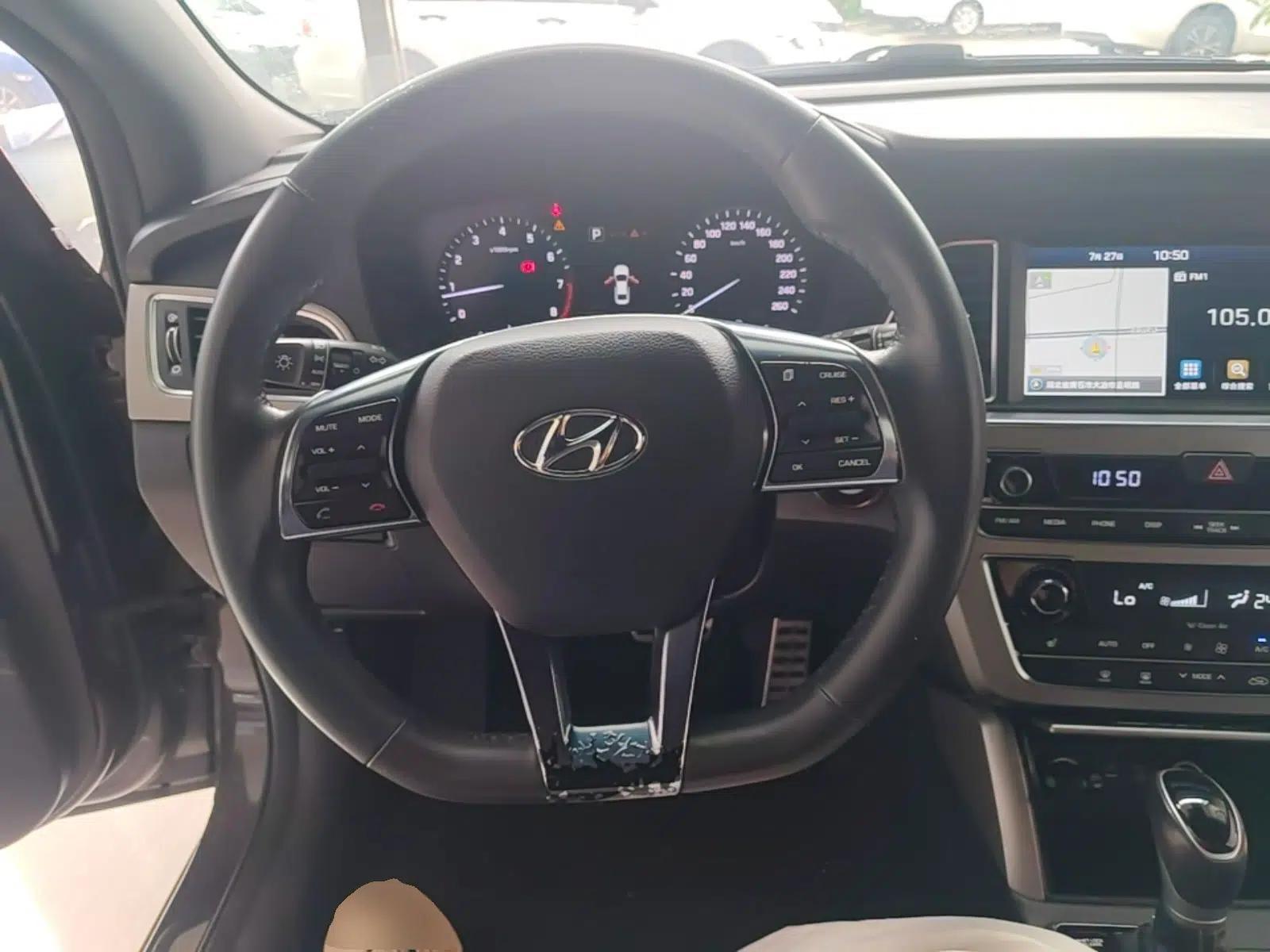 Hyundai Sonata 2015 1.6T DLX Prestige Model — миниатюра 13
