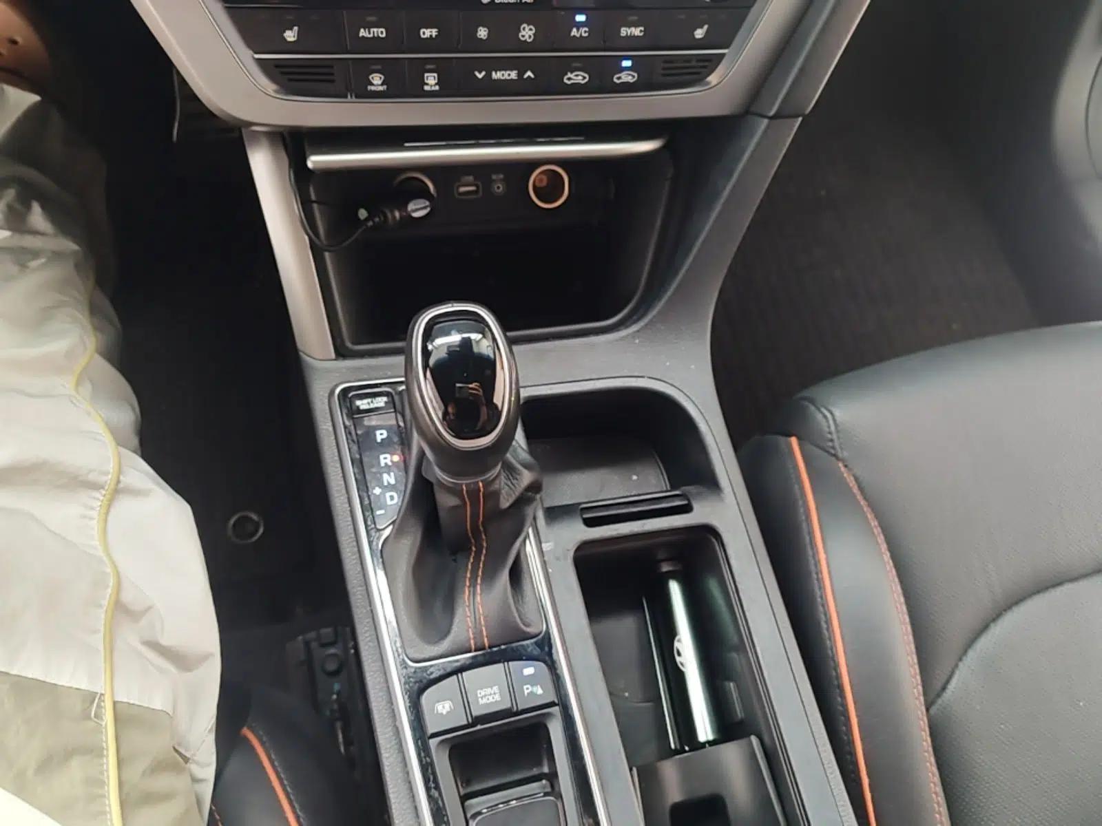 Hyundai Sonata 2015 1.6T DLX Prestige Model — миниатюра 16