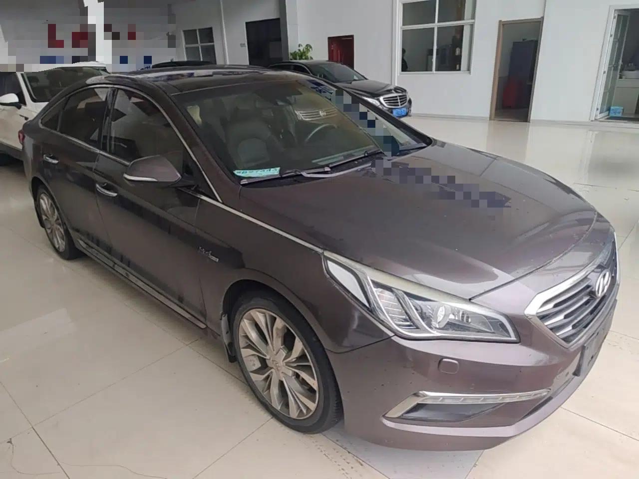 Hyundai Sonata 2015 1.6T DLX Prestige Model — миниатюра 3