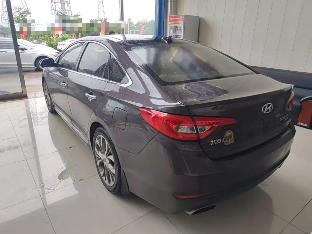 Hyundai Sonata 2015 1.6T DLX Prestige Model — миниатюра 4