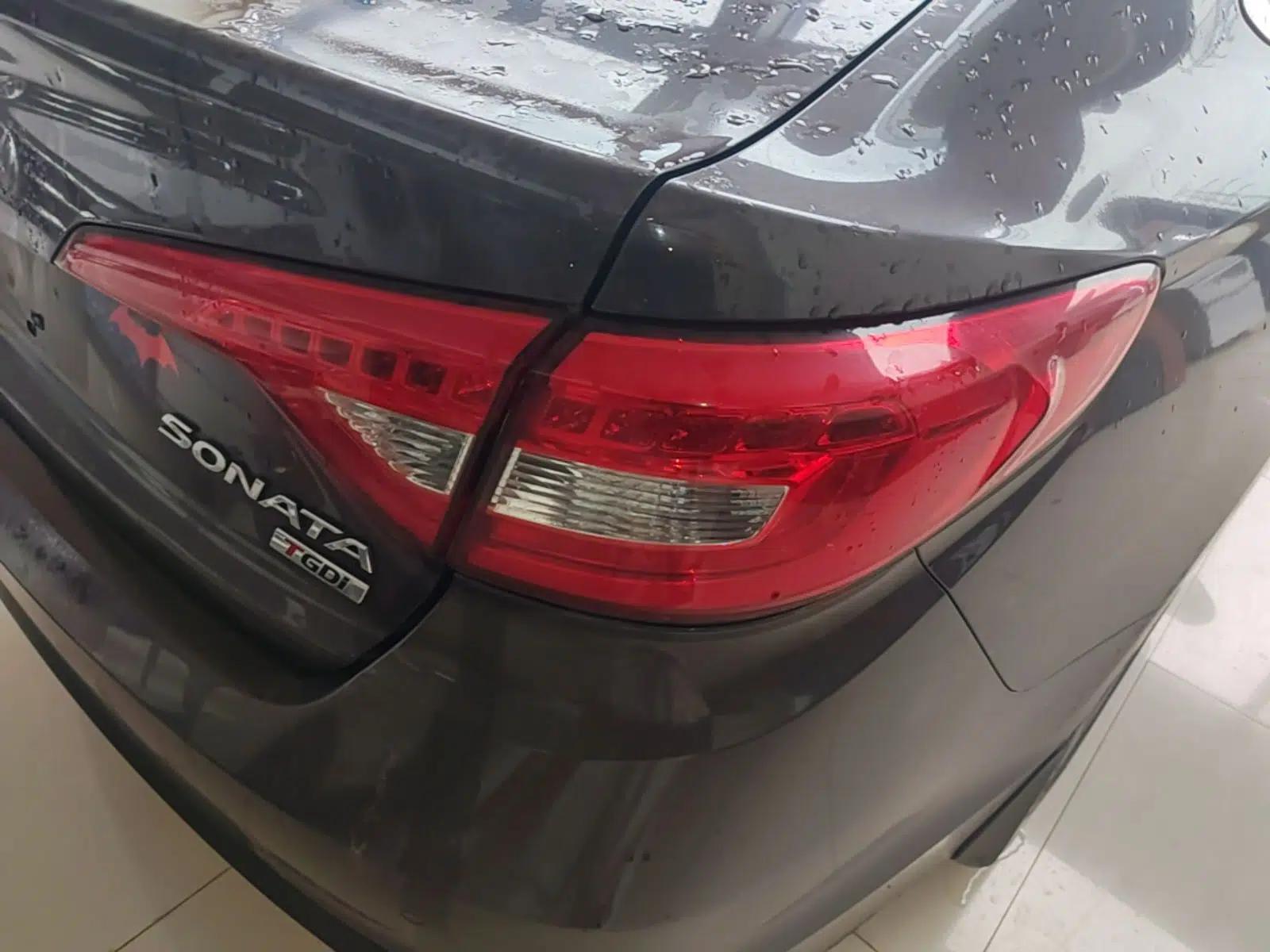 Hyundai Sonata 2015 1.6T DLX Prestige Model — миниатюра 9