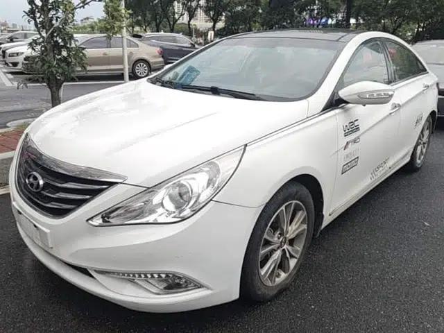 Hyundai Sonata 2014 2.0L Automatic Luxury Edition