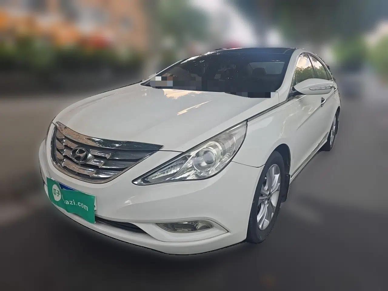 Hyundai Sonata 2011 2.0L Automatic Luxury Edition — миниатюра 1