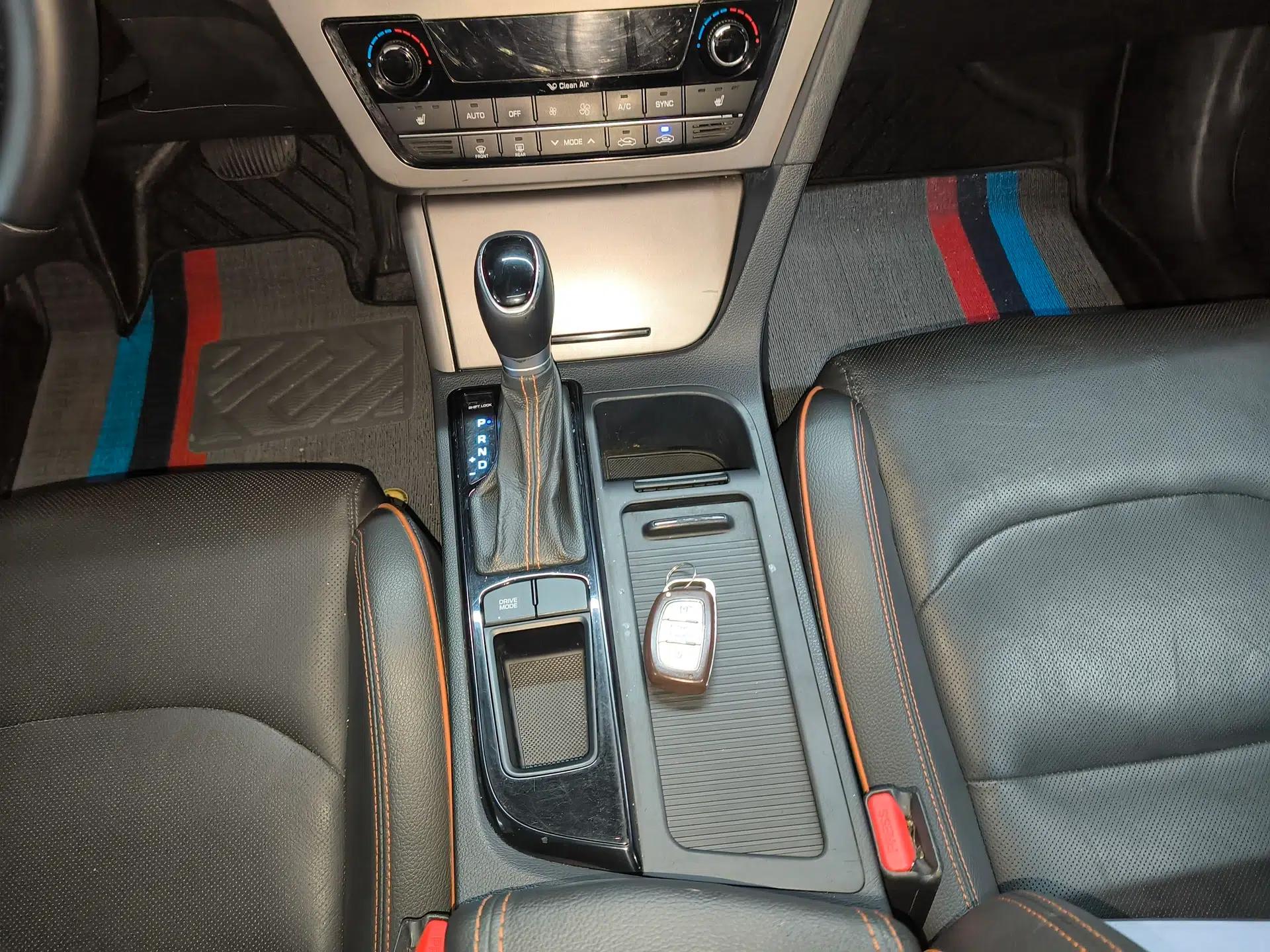 Hyundai Sonata 2017 1.6T GLS Smart Model — миниатюра 16