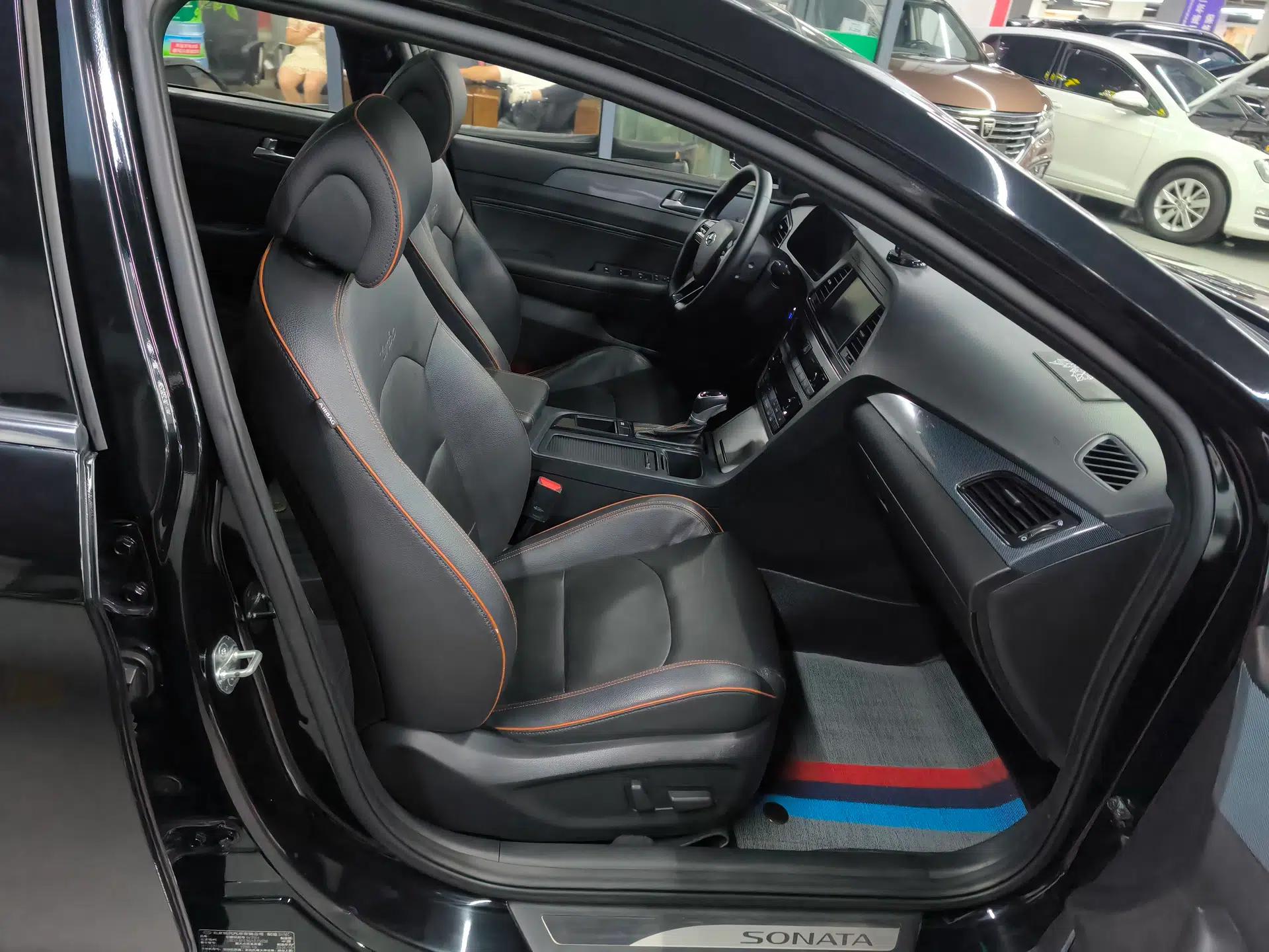 Hyundai Sonata 2017 1.6T GLS Smart Model — миниатюра 19