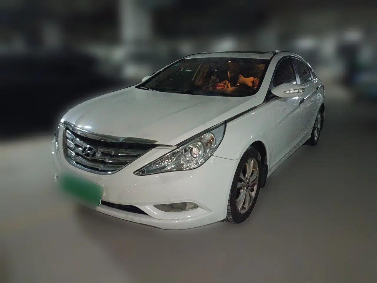 Hyundai Sonata 2011 2.0L Automatic Luxury Edition — миниатюра 1
