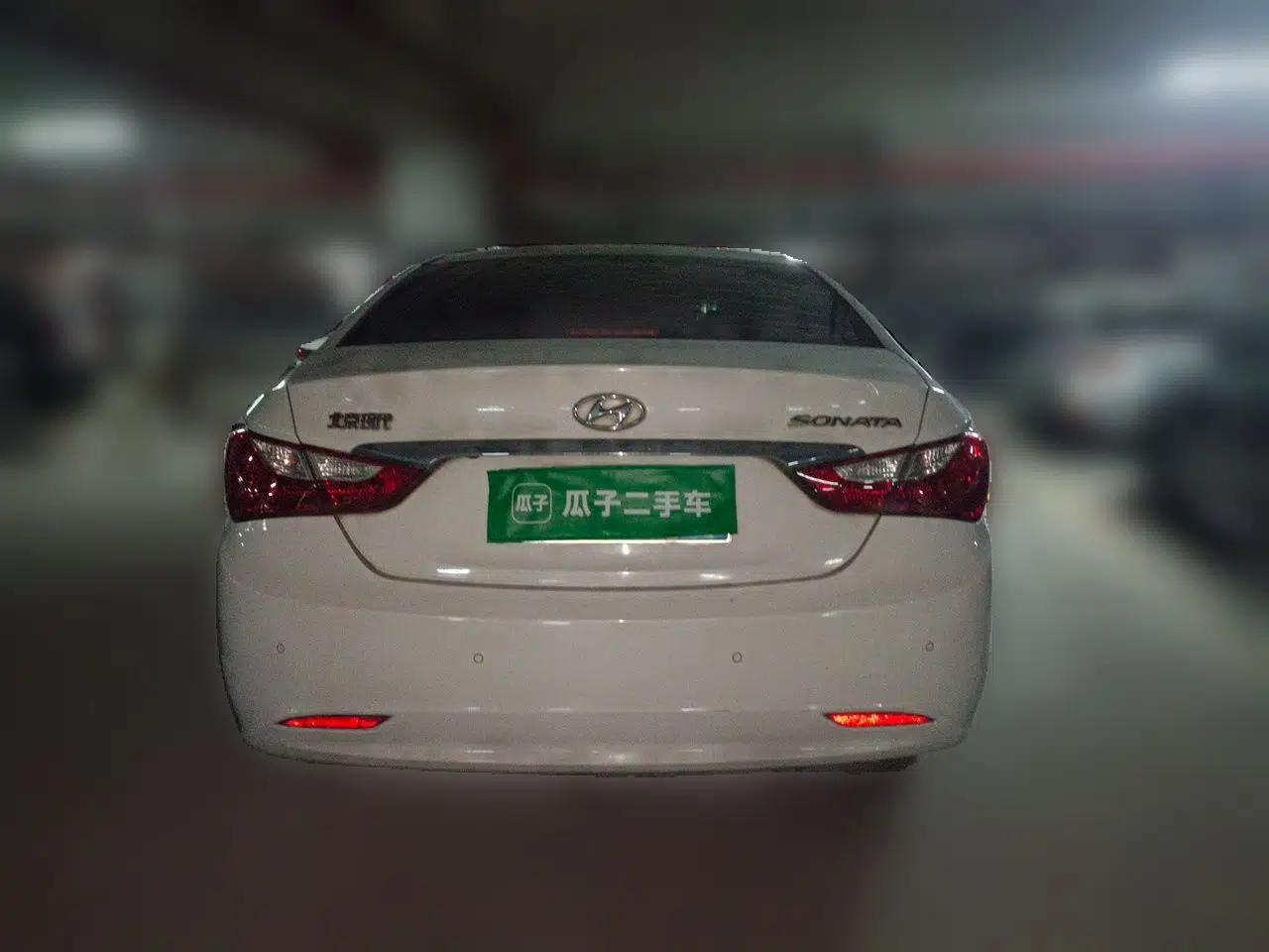 Hyundai Sonata 2011 2.0L Automatic Luxury Edition — миниатюра 5