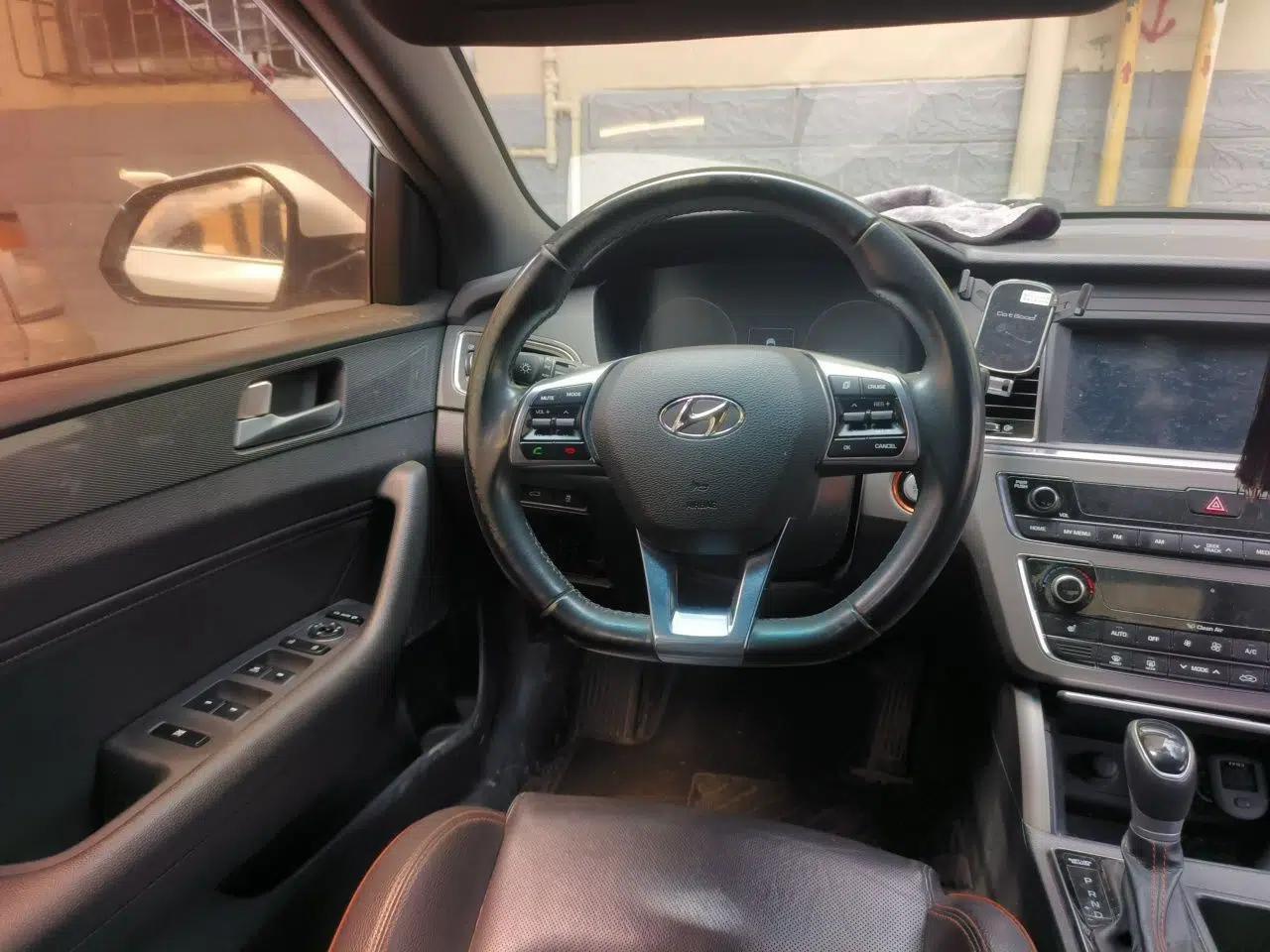 Hyundai Sonata 2017 1.6T GLS Smart Model — миниатюра 10