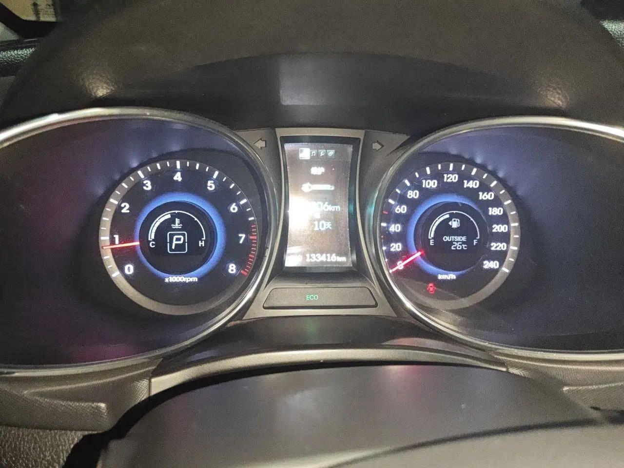 Hyundai Santa Fe 2013 2.4L Automatic Two-Wheel Drive Smart Version — миниатюра 11