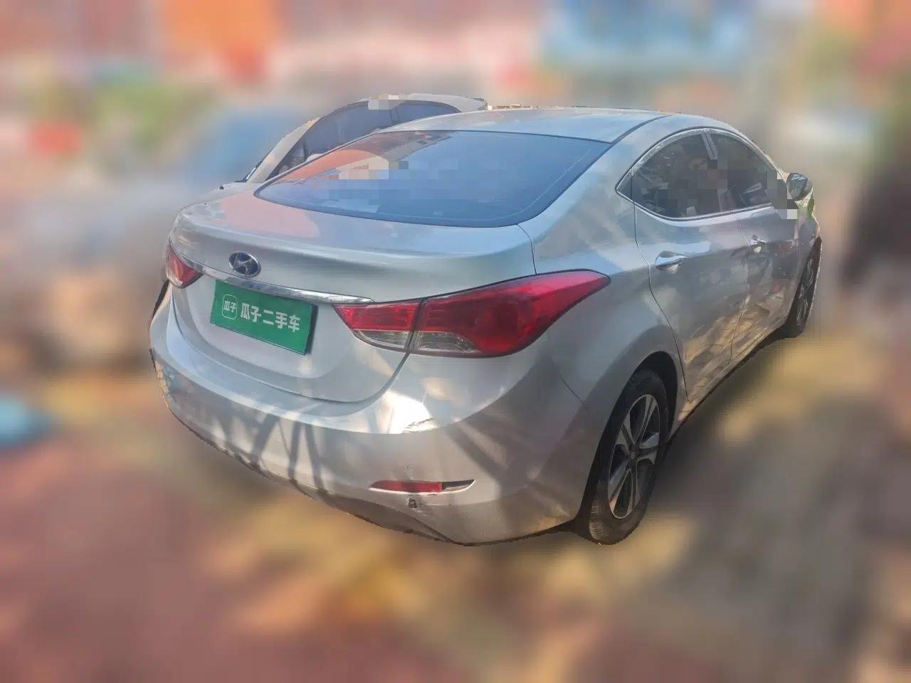 Hyundai Elantra (5th Generation / Langdong) 2012 1.6L Automatic Prestige Model — миниатюра 6
