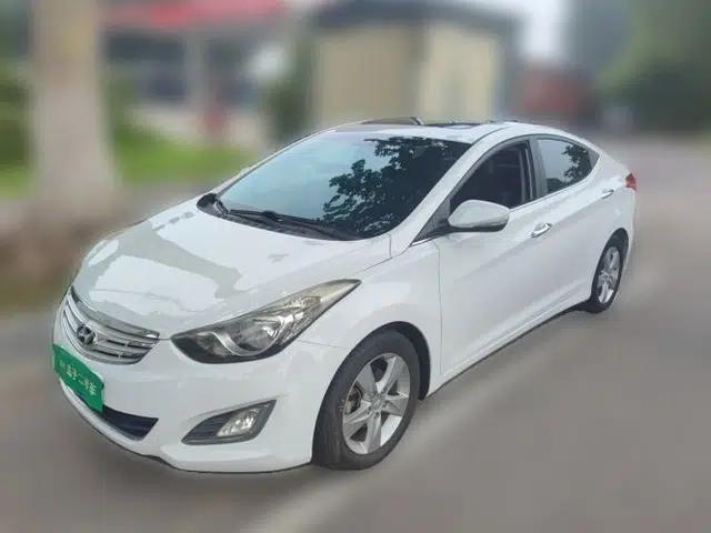 Hyundai Elantra (5th Generation / Langdong) 2012 1.6L Manual Leading Model