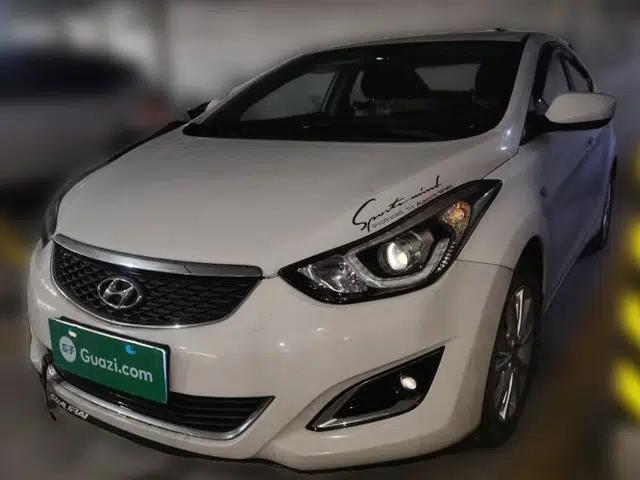 Hyundai Elantra (5th Generation / Langdong) 2016 1.6L Automatic Smart Version