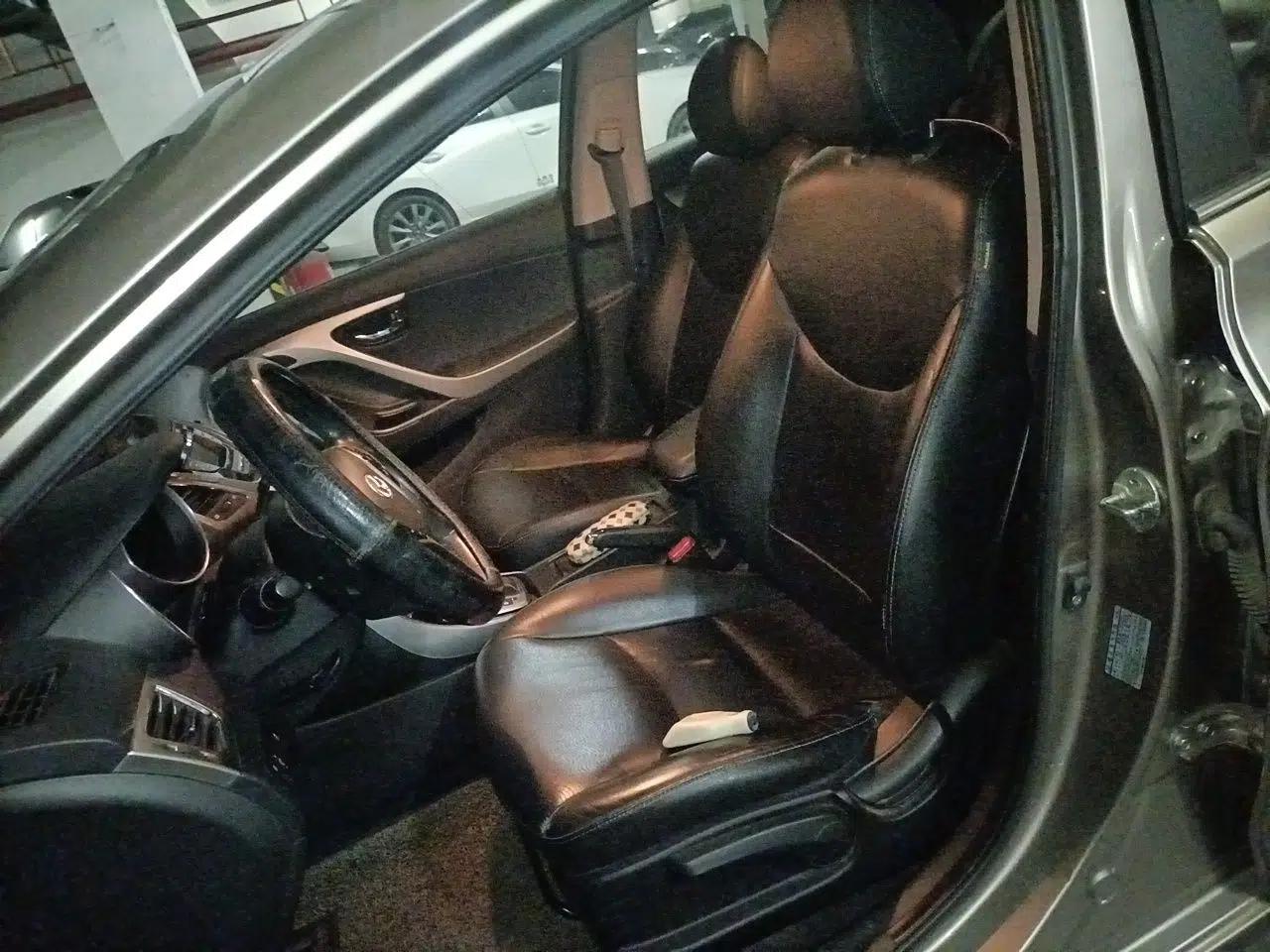 Hyundai Elantra (5th Generation / Langdong) 2012 1.6L Automatic Prestige Model — миниатюра 15