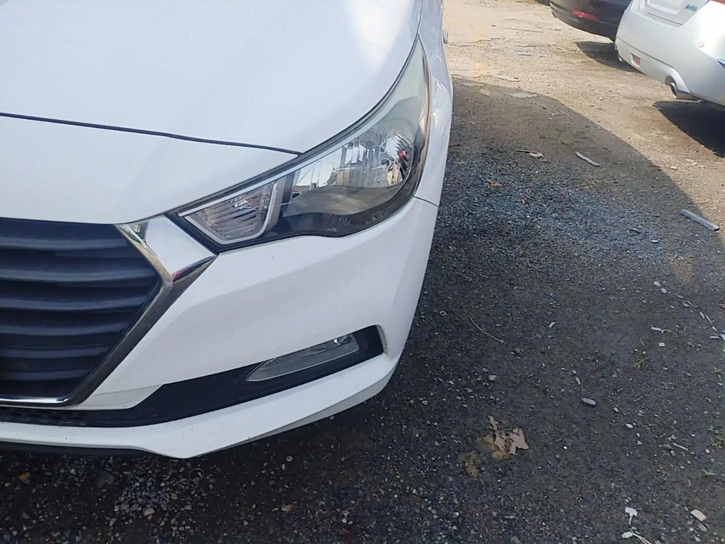 Hyundai Verna (new generation) 2016 1.4L Automatic Cool Edition GLS — миниатюра 8