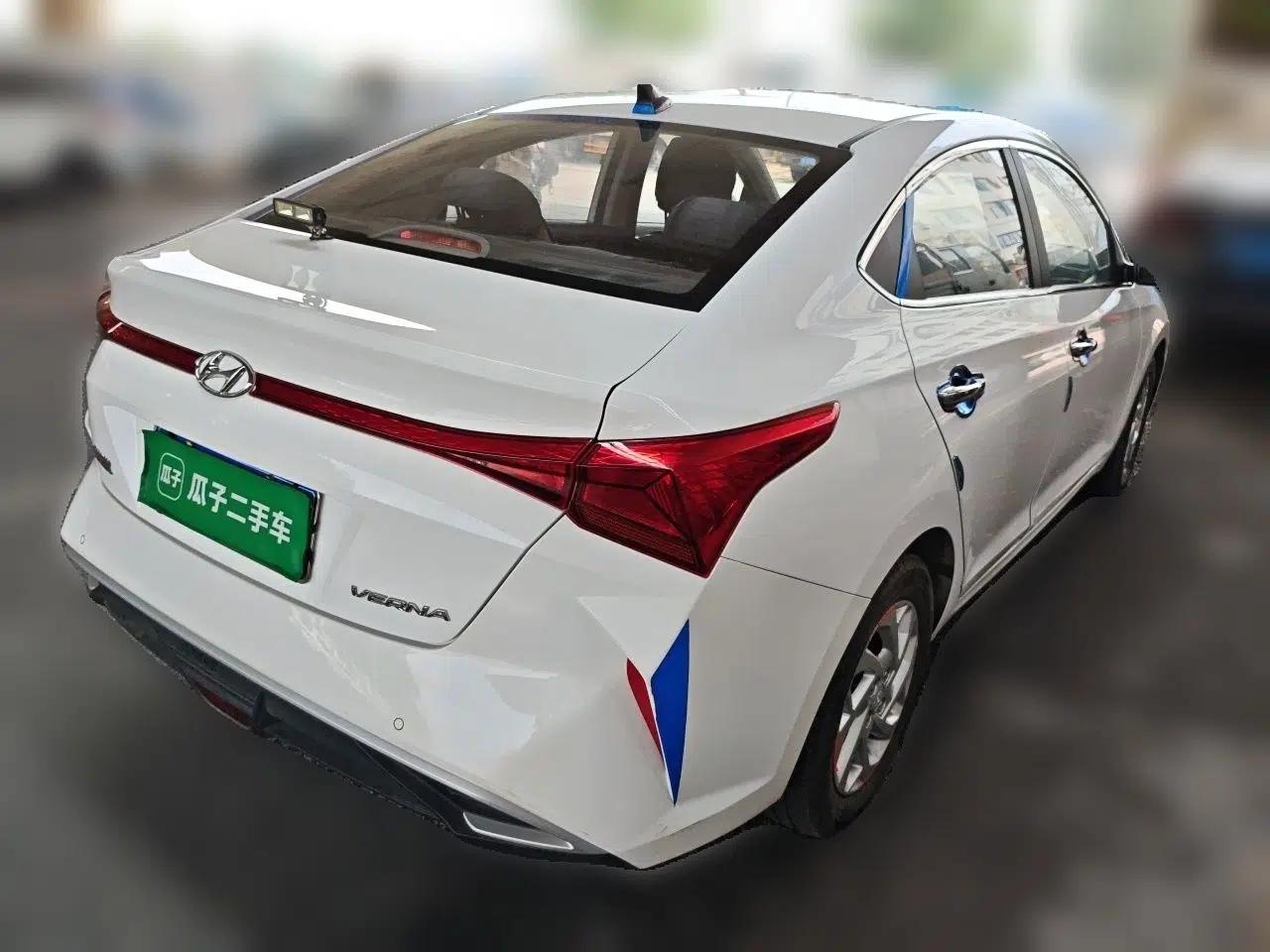 Hyundai Verna (new generation) 2020 1.4L Manual GLS Cool Edition — миниатюра 6