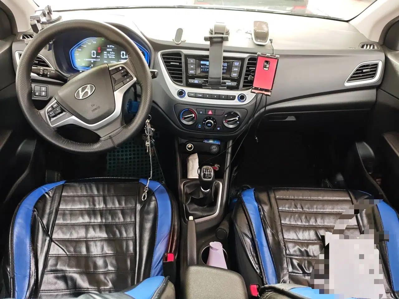 Hyundai Verna (new generation) 2020 1.4L Manual GLS Cool Edition — миниатюра 9