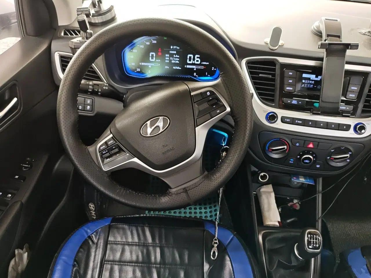 Hyundai Verna (new generation) 2020 1.4L Manual GLS Cool Edition — миниатюра 10