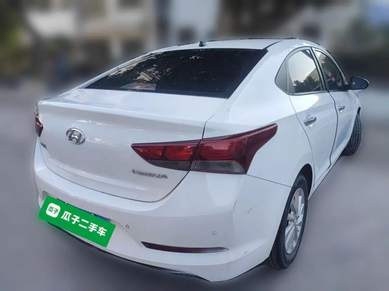 Hyundai Verna (new generation) 2016 1.4L Manual Cool Edition GLS — миниатюра 6
