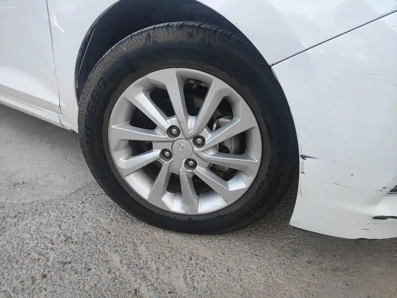 Hyundai Verna (new generation) 2016 1.4L Manual Cool Edition GLS — миниатюра 8