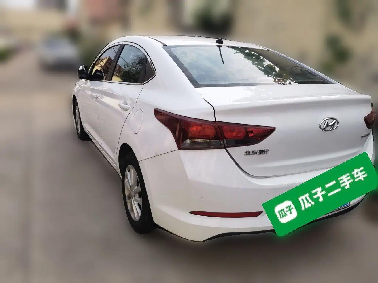 Hyundai Verna (new generation) 2016 1.4L Automatic Cool Edition GLS — миниатюра 4