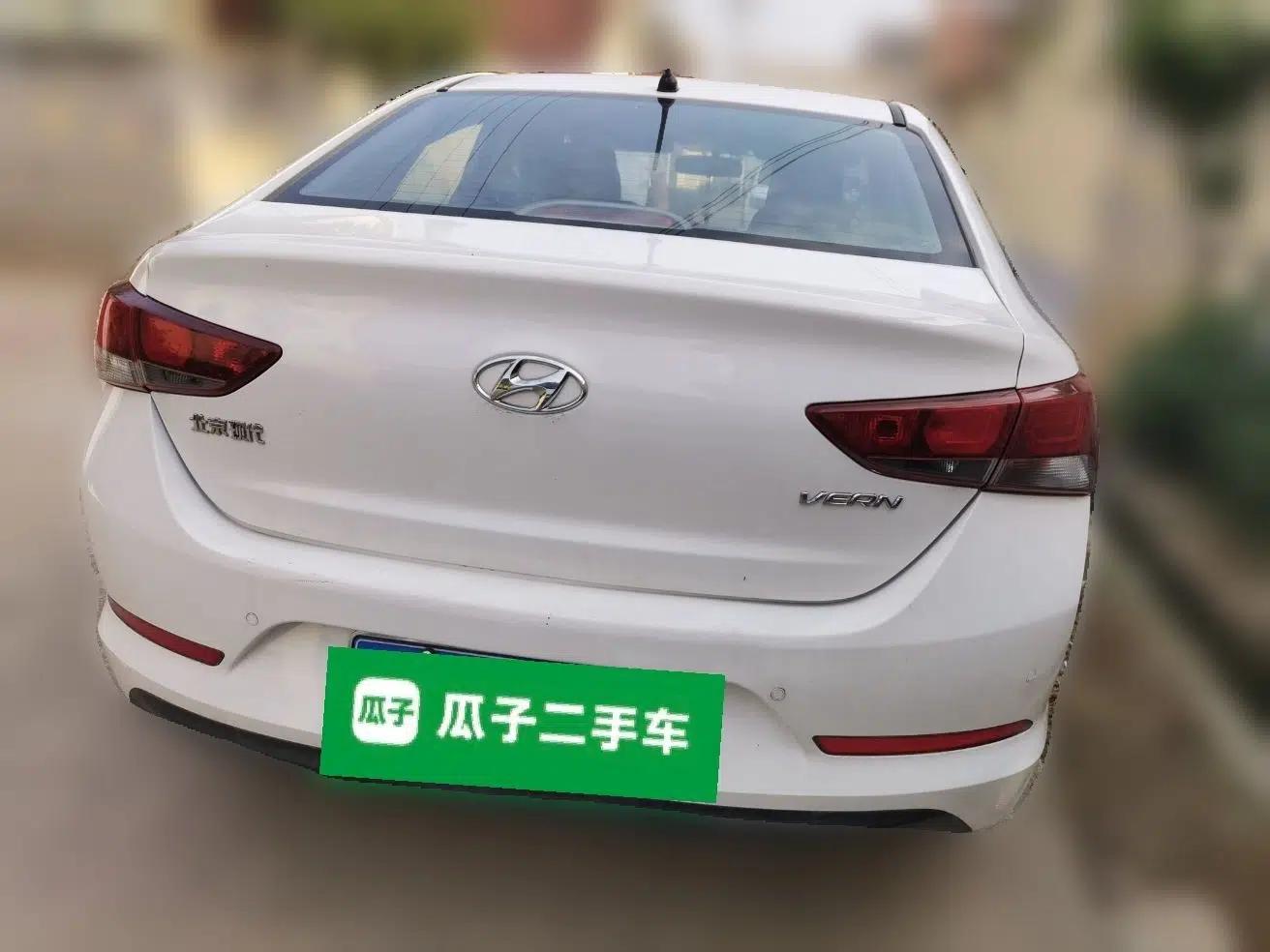Hyundai Verna (new generation) 2016 1.4L Automatic Cool Edition GLS — миниатюра 5