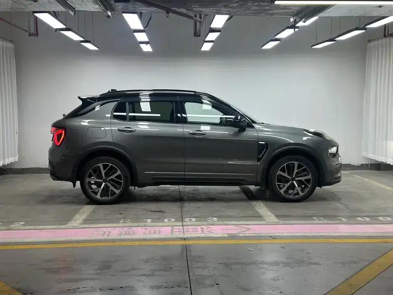 Lynk & Co 01 2021 2.0TD AWD Halo — миниатюра 8