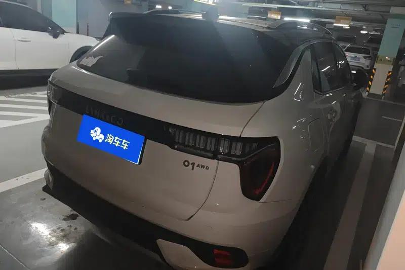 Lynk & Co 01 2017 2.0T AWD Pro Edition — миниатюра 3