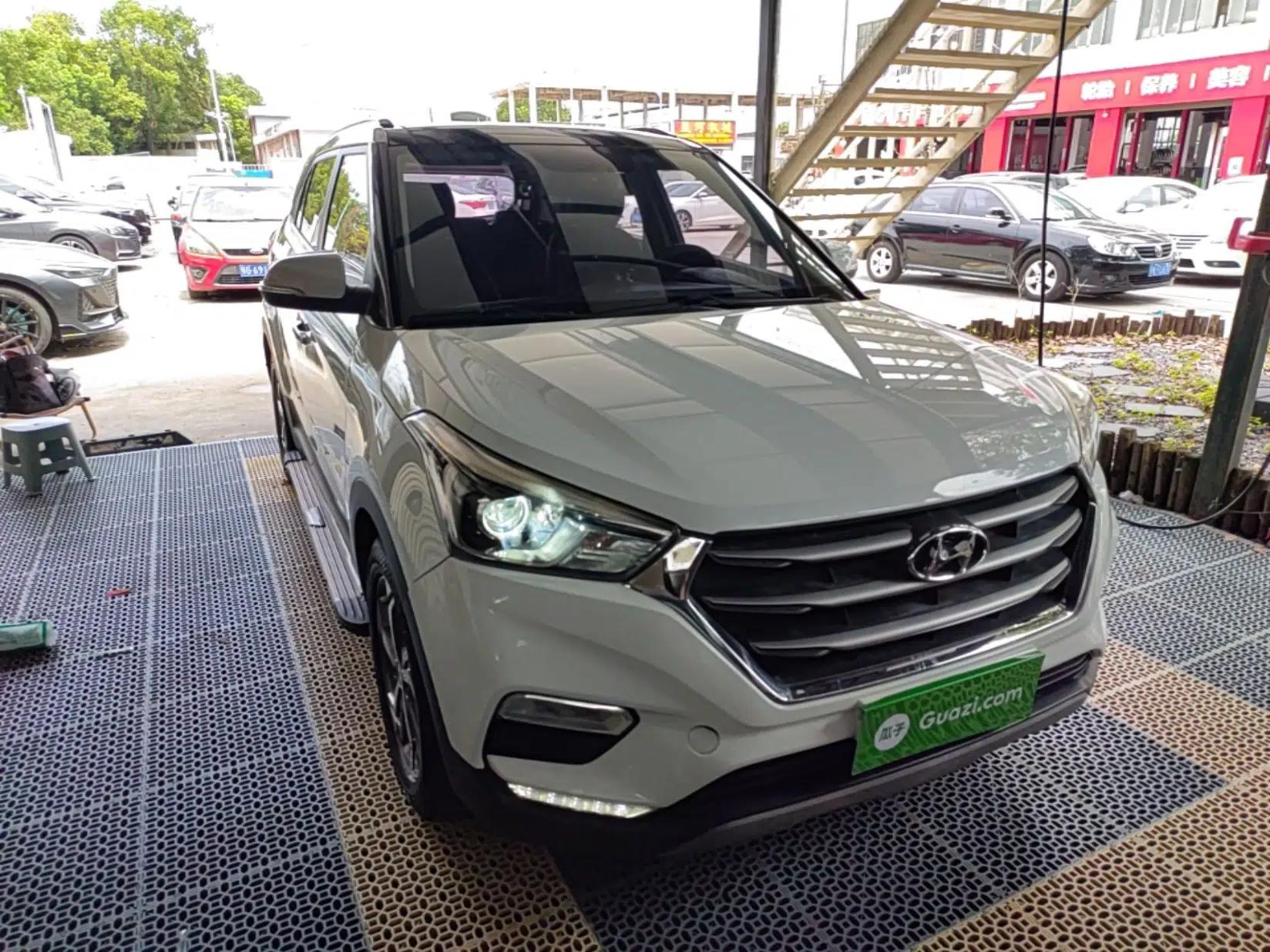 Hyundai ix25 2017 1.6L Automatic Smart Version — миниатюра 3