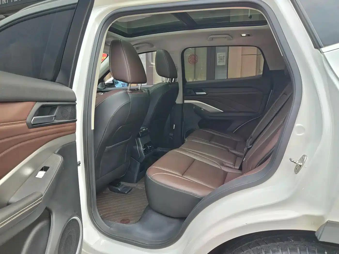 Wey VV6 2018 2.0T 2WD Super Luxury Edition (National V Emission Standard) — миниатюра 13