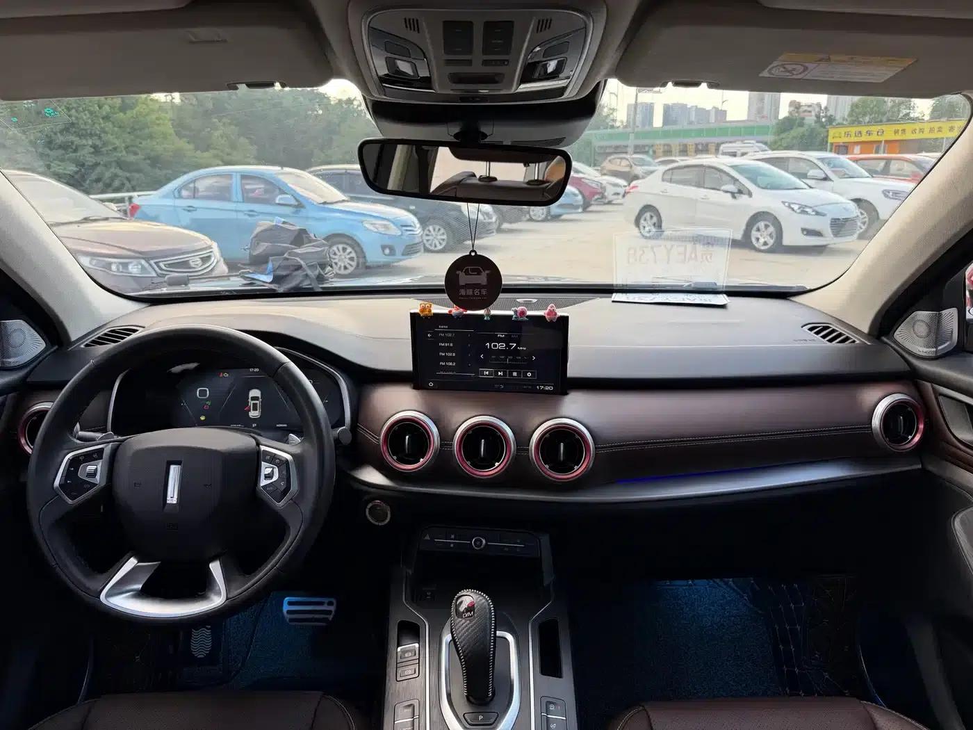 Wey VV6 2018 2.0T 2WD Super Luxury Edition (National V Emission Standard) — миниатюра 10