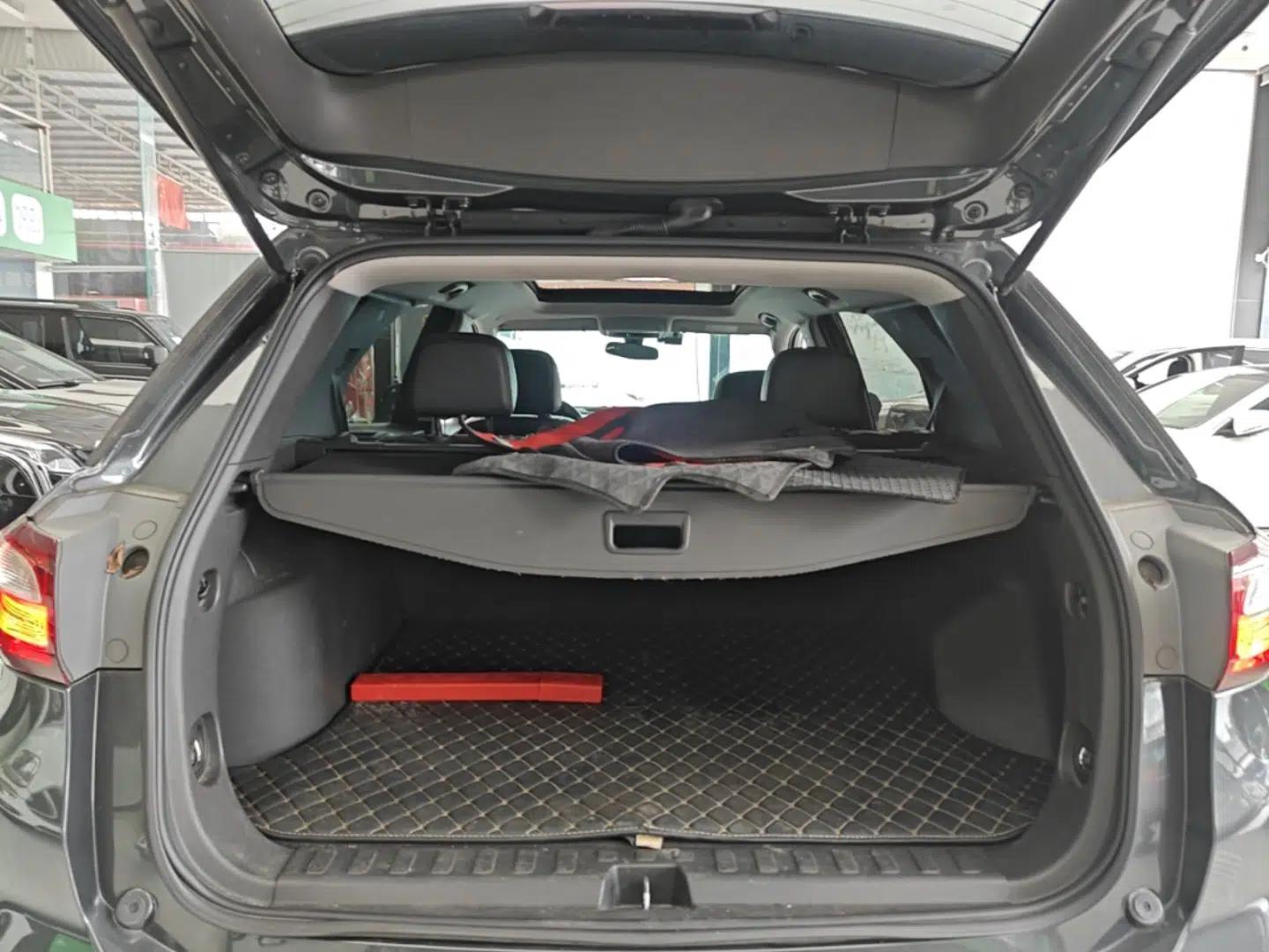 Chevrolet Equinox 2018 535T Automatic YuJie Edition — миниатюра 22