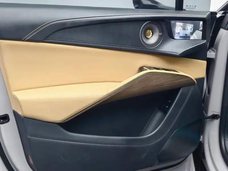 2023 Eletre R+ — миниатюра 14