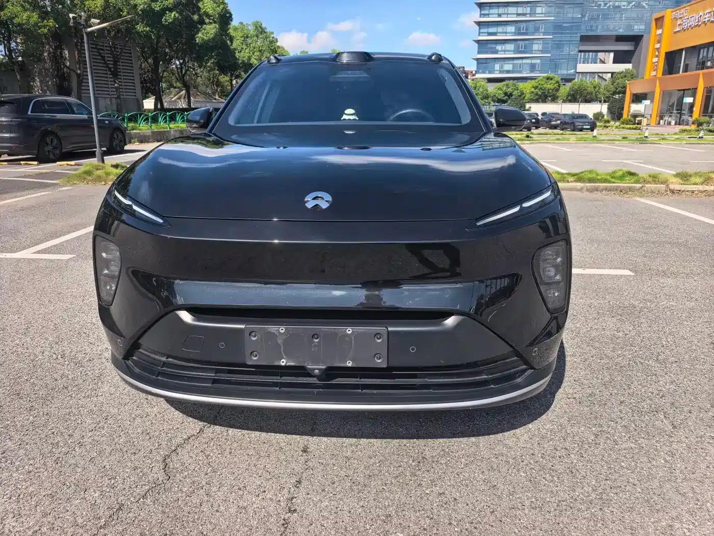 NIO ES8 2023 100kWh Signature Edition — миниатюра 2