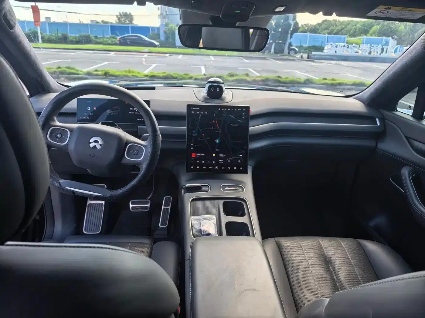 NIO ES8 2023 100kWh Signature Edition — миниатюра 12