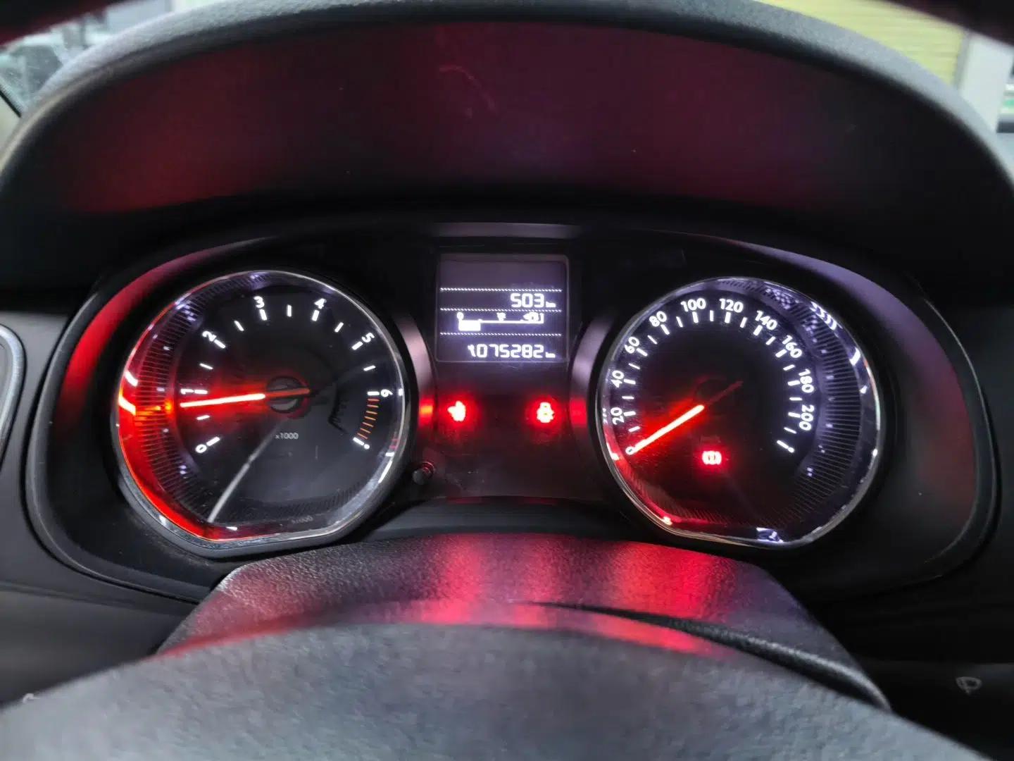 Citroen C3-XR 2015 1.6L Manual Pioneer Model — миниатюра 11
