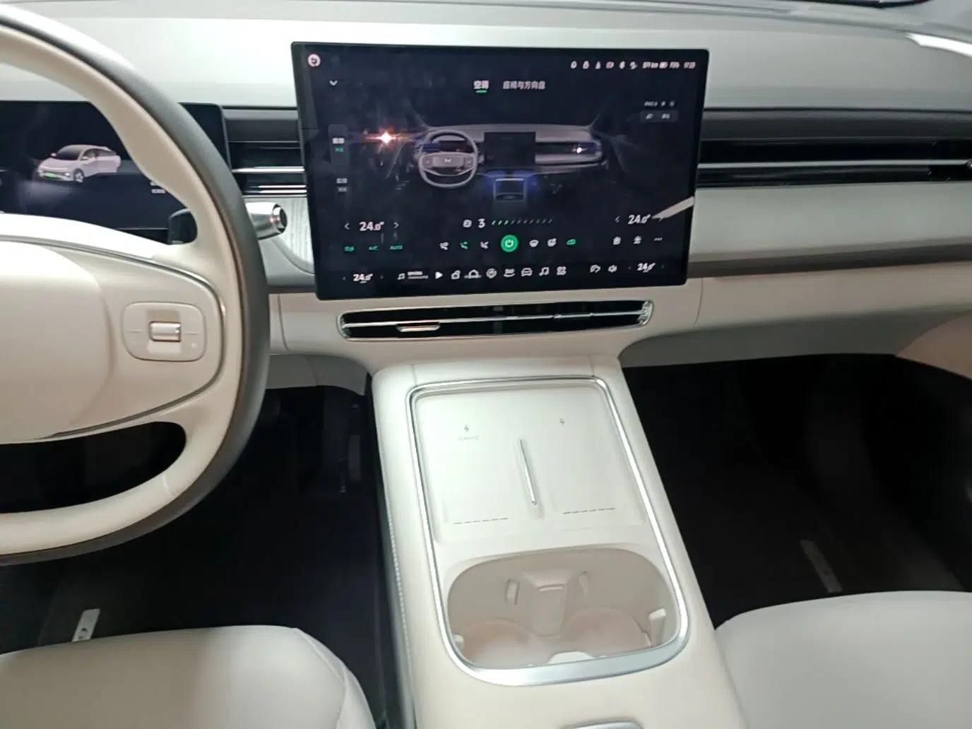 XPeng G6 2025 625 Long-Range Max Tech Edition — миниатюра 15