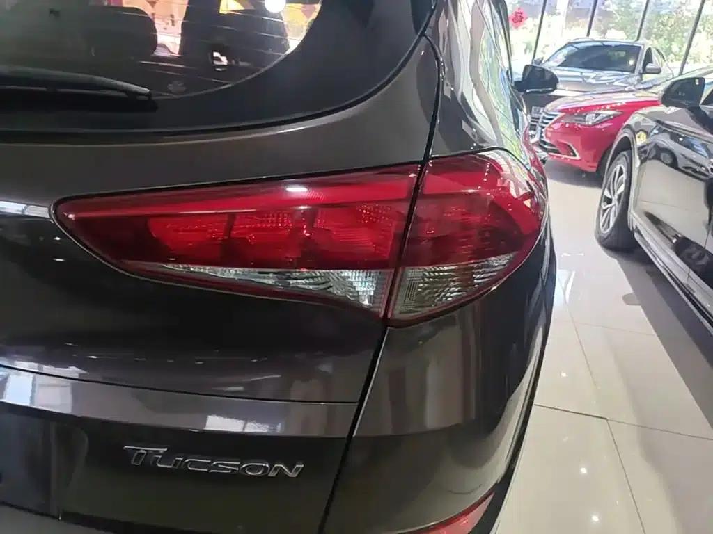 Tucson 2015 1.6T Dual-Clutch Two-Wheel Drive Intelligent Model — миниатюра 8