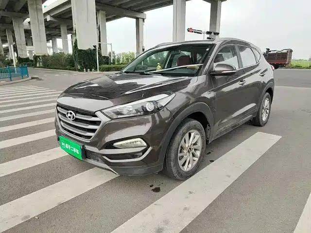Tucson 2015 1.6T Dual-Clutch Two-Wheel Drive Intelligent Model