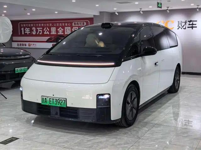 Li Auto MEGA 2024 Ultra Edition