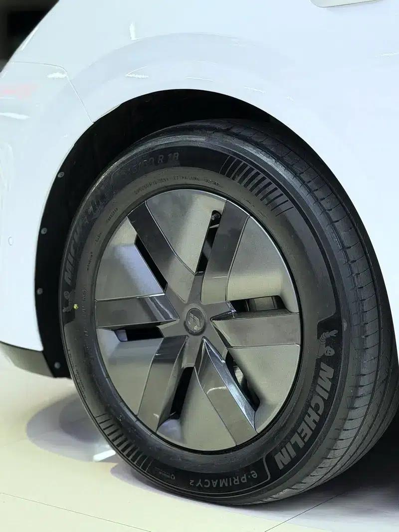 Li Auto MEGA 2024 Ultra Edition — миниатюра 6