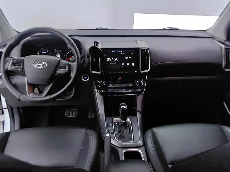 Beijing Hyundai ix35 2019 2.0L Automatic 2WD Smart & Enjoy Edition (National VI Emission Standard) — миниатюра 12