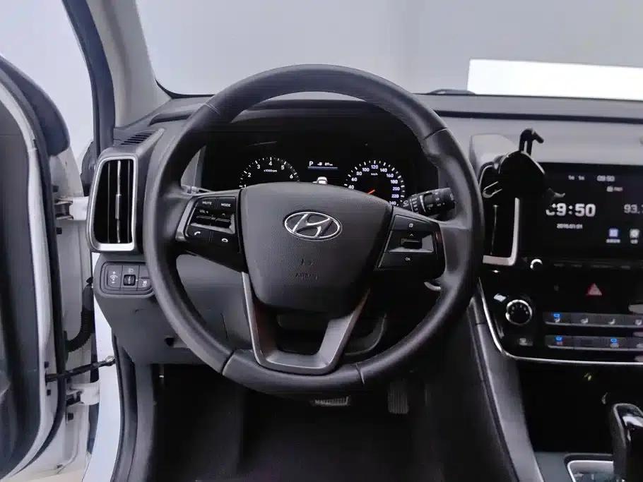 Beijing Hyundai ix35 2019 2.0L Automatic 2WD Smart & Enjoy Edition (National VI Emission Standard) — миниатюра 15