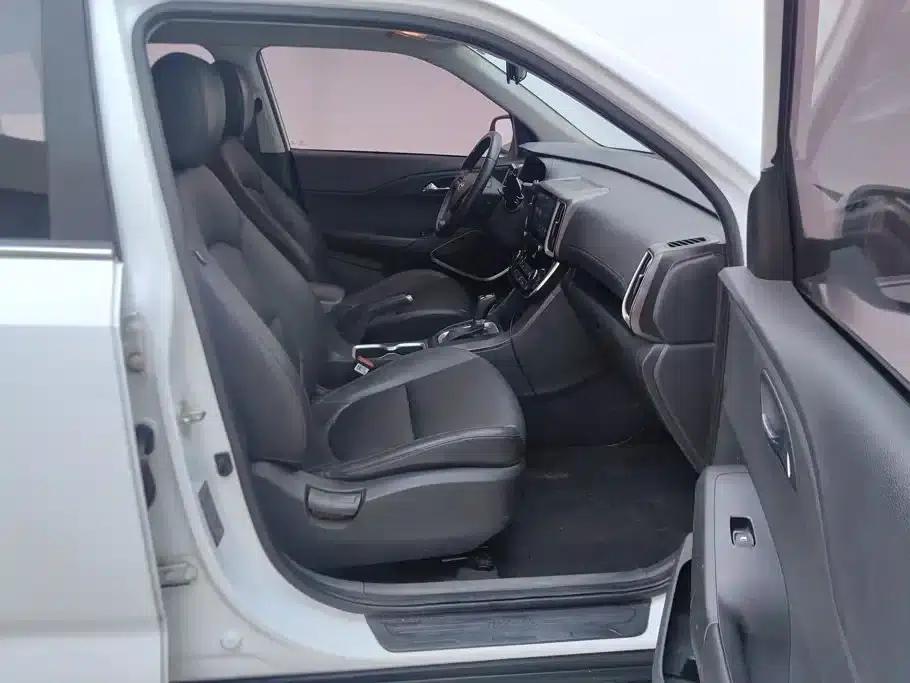 Beijing Hyundai ix35 2019 2.0L Automatic 2WD Smart & Enjoy Edition (National VI Emission Standard) — миниатюра 8
